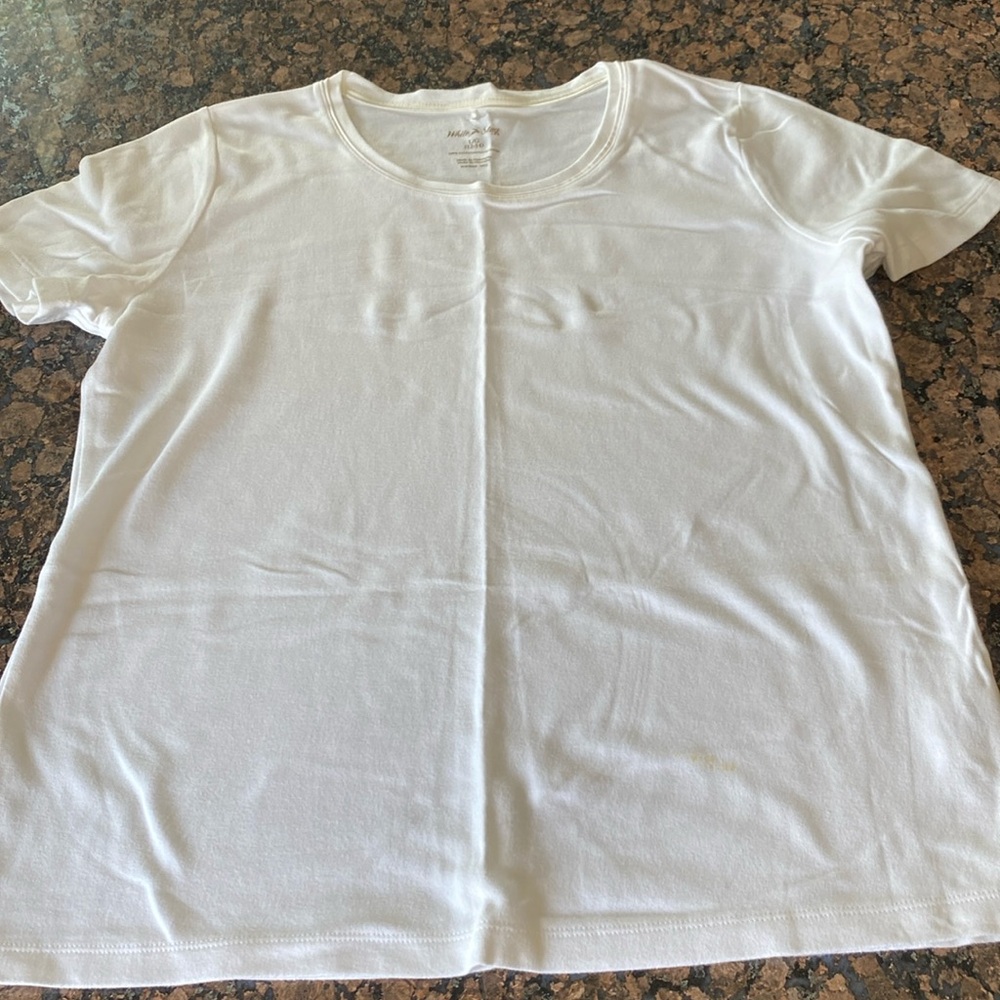 White stag 100% cotton crewneck T-shirt